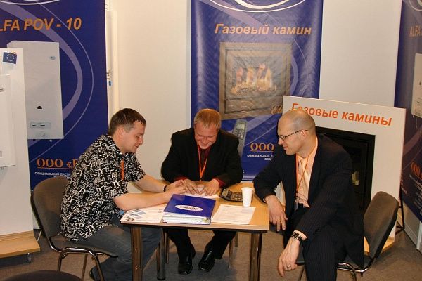 ������� ���������� KARMA (�����) � FEG (�������) �� �������� �SHK MOSCOW 2006�